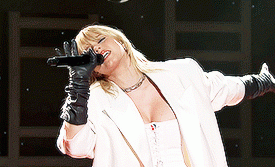 snow angel (snl live) (36)