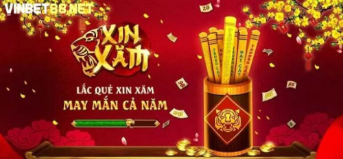 Xin Xam Vinbet - Choi game cuoc de, lam giau nhanh chong
Luật chơi Xin Xăm Vinbet đổi thưởng
Để tham gia trò chơi Xin Xăm nổ hũ, trước hết bạn cần hiểu rõ các quy tắc và cách thức hoạt động của nó. Dưới đây là các bước cơ bản và những quy định mà người chơi cần nắm bắt khi quay hũ:
Cách đặt cược Xin Xăm Vinbet
Chọn mức cược: Người chơi có thể tùy chỉnh mức cược cho mỗi lần quay. Mức cược nổ hũ càng cao thì cơ hội giành được phần thưởng lớn cũng càng cao, nhưng đồng nghĩa với việc rủi ro cũng tăng lên.Số dòng thanh toán (payline): Trong Xin Xăm đổi thưởng, người chơi có thể chọn số dòng thanh toán mà mình muốn tham gia. Bạn có thể chọn từ một đến nhiều dòng thanh toán khác nhau và mỗi dòng sẽ mang lại một cơ hội thắng riêng biệt .Người chơi phải linh hoạt chỉnh mức cược mỗi lần quay hũ Xin Xăm Vinbet
Vòng quay và biểu tượng trong Xin Xăm Vinbet
Quay hũ: Sau khi đặt cược, người chơi chỉ cần bấm nút “Quay” và chờ đợi kết quả. Các biểu tượng sẽ xoay tròn trên màn hình và khi dừng lại, nếu các biểu tượng trùng khớp trên dòng thanh toán đã chọn, người chơi sẽ thắng.Biểu tượng đặc biệt: Trong Xin Xăm nổ hũ, có nhiều biểu tượng khác nhau, từ biểu tượng giá trị thấp đến cao. Đặc biệt, nếu bạn quay trúng các biểu tượng đặc biệt như biểu tượng Wild hay Scatter, bạn sẽ có cơ hội nhận được những phần thưởng đặc biệt hoặc kích hoạt các vòng quay miễn phí.
Tính năng bonus và vòng quay miễn phí trong Xin Xăm Vinbet
Vòng quay miễn phí (Free Spins): Khi quay trúng ba hoặc nhiều biểu tượng Scatter, bạn sẽ được nhận các lượt quay miễn phí. Đây là cơ hội để người chơi tăng số tiền thưởng mà bản thân không cần phải đặt cược nổ hũ thêm.Tính năng bonus: Một số vòng quay nổ hũ đổi thưởng có thể kích hoạt tính năng bonus đặc biệt. Nơi bạn có cơ hội giành được những phần thưởng lớn hơn, thậm chí là jackpot.
Jackpot và cách giành chiến thắng lớn khi chơi Xin Xăm Vinbet
Xin Xăm nổ hũ có tính năng jackpot lũy tiến, có nghĩa là số tiền jackpot sẽ tăng dần theo mỗi lần quay mà không có người thắng. Jackpot thường được chia thành các cấp độ khác nhau, từ nhỏ đến lớn. Để giành được jackpot, người chơi cần quay trúng một chuỗi biểu tượng đặc biệt hoặc tham gia vào vòng quay đặc biệt để kích hoạt tính năng jackpot.Xin Xăm chia nhiều cấp độ jackpot khác nhau

Mẹo quay hũ Xin Xăm Vinbet để tăng tỷ lệ thắng
Mặc dù quay hũ dựa nhiều vào yếu tố may mắn, nhưng vẫn có những mẹo và chiến lược mà bạn có thể áp dụng để tăng cơ hội giành chiến thắng trong Xin Xăm nổ hũ. Quản lý ngân sách quy hũ Xin Xăm Vinbet hiệu quả: Một trong những yếu tố quan trọng khi chơi quay hũ là bạn cần quản lý ngân sách của mình một cách hợp lý. Người chơi không nên đặt cược toàn bộ số tiền của mình vào một lần quay duy nhất. Bạn hãy chia nhỏ số tiền và đặt cược theo nhiều lần quay khác nhau để tăng cơ hội thắng.Chọn mức cược nổ hũ Xin Xăm phù hợp: Mặc dù cược lớn có thể mang lại phần thưởng lớn, nhưng nếu bạn là người chơi mới hoặc không muốn mạo hiểm quá nhiều, hãy bắt đầu với mức cược nổ hũ nhỏ. Sau khi nắm vững cách chơi và có chiến lược cụ thể, bạn có thể tăng dần mức cược của mình.Tận dụng các vòng quay Xin Xăm Vinbet miễn phí: Các vòng quay miễn phí là cơ hội tuyệt vời để tăng số tiền thắng mà không cần bỏ thêm chi phí. Vậy nên, người chơi hãy tận dụng cơ hội khi có những vòng quay hũ miễn phí để thử vận may mà không phải lo lắng về rủi ro tài chính.Bạn hãy tận dụng triệt để vòng quay hũ Xin Xăm miễn phíHiểu rõ tỷ lệ trả thưởng Xin Xăm Vinbet: RTP là tỷ lệ phần trăm mà trò chơi sẽ trả lại cho người chơi trong thời gian dài. Ví dụ, nếu game nổ hũ có RTP 96%, điều này có nghĩa là trung bình, cứ 100 xu bạn đặt cược, trò chơi sẽ trả lại 96 xu. Chuyên gia khuyên người chơi hãy chọn những trò chơi có tỷ lệ RTP cao để tăng cơ hội thắng.Kiên nhẫn và biết dừng đúng lúc khi quay hũ Xin Xăm Vinbet: Quay hũ là trò chơi có tính giải trí cao, nhưng cũng dễ khiến người chơi cuốn vào vòng quay không ngừng nghỉ. Bạn hãy luôn nhớ rằng quay hũ là trò chơi may rủi và không có gì đảm bảo rằng bạn sẽ thắng liên tục. Nếu bạn đã đạt được một khoản thắng lớn hoặc thấy rằng vận may không ủng hộ, hãy biết dừng lại đúng lúc.Xin Xăm Vinbet là một trò chơi thú vị, mang lại những giây phút giải trí cũng như cơ hội trúng thưởng lớn cho người chơi. Tuy nhiên, để chơi hiệu quả và tối ưu hóa khả năng thắng, người chơi cần nắm rõ luật chơi cũng như áp dụng các mẹo quay hũ một cách thông minh. Đừng quên rằng sự kiên nhẫn, quản lý ngân sách hợp lý và hiểu rõ tỷ lệ trả thưởng là những yếu tố quan trọng giúp bạn giành được những chiến thắng ấn tượng trong Xin Xăm nổ hũ.
Xem thêm: https://gifyu.com/image/SJTIA
 Nguồn: https://vinbet88.top/xin-xam-vinbet/
#vinbet #vinbet88net #nhacaivinbet #thethaovinbet