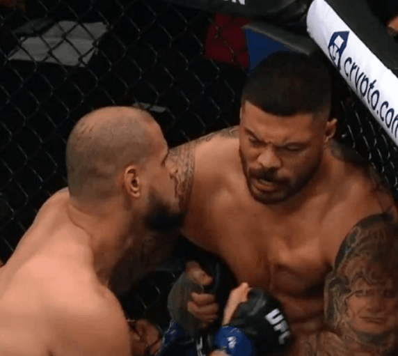 b2F83.gif