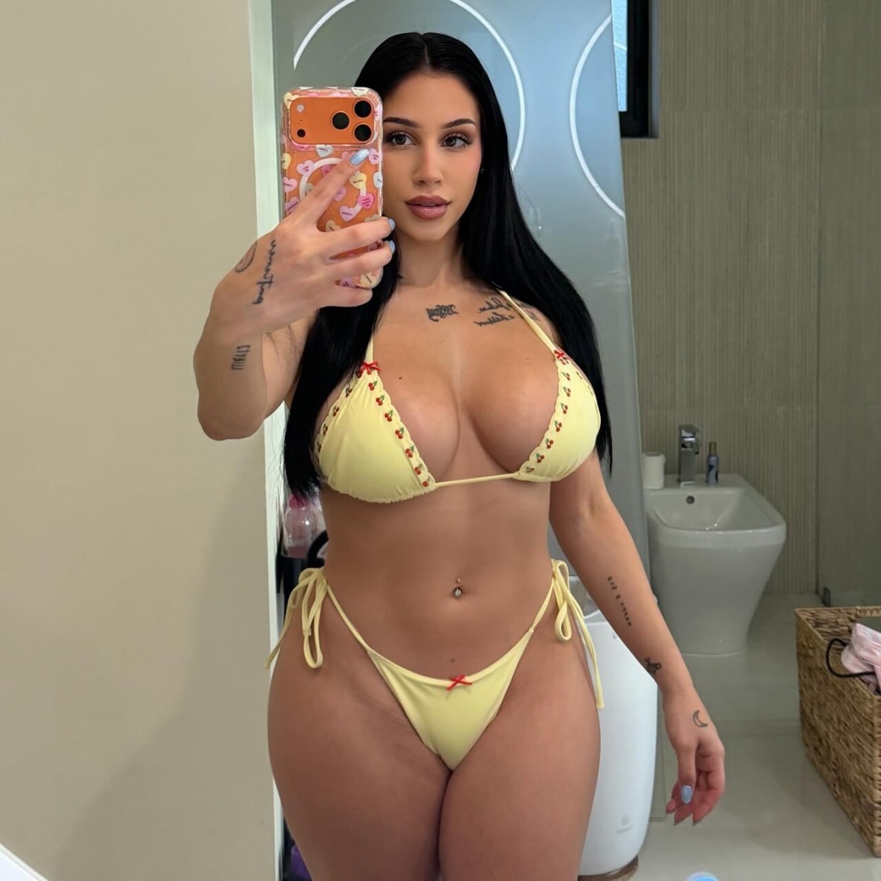 imariirae / ariirae / arii rae / Emilyy Wild / emilyywild1 Mega and More (27 GB)