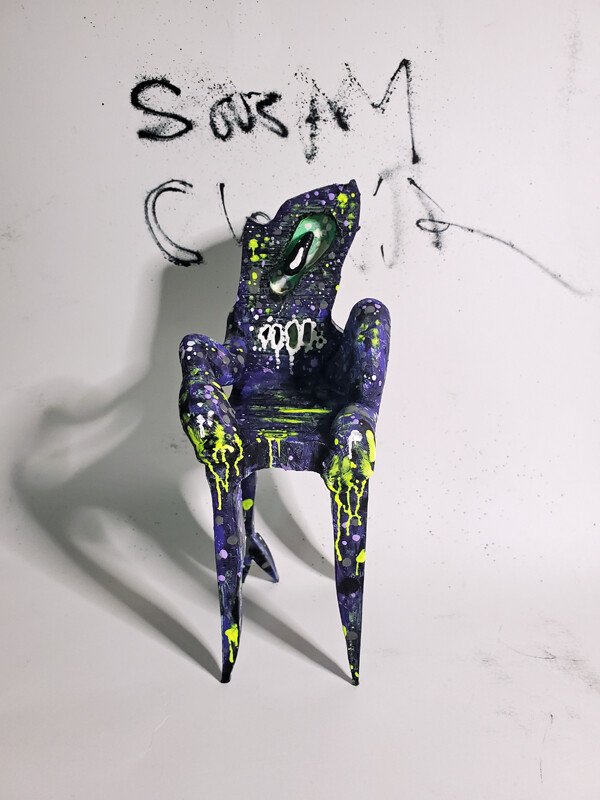 cyclops chair front 1
