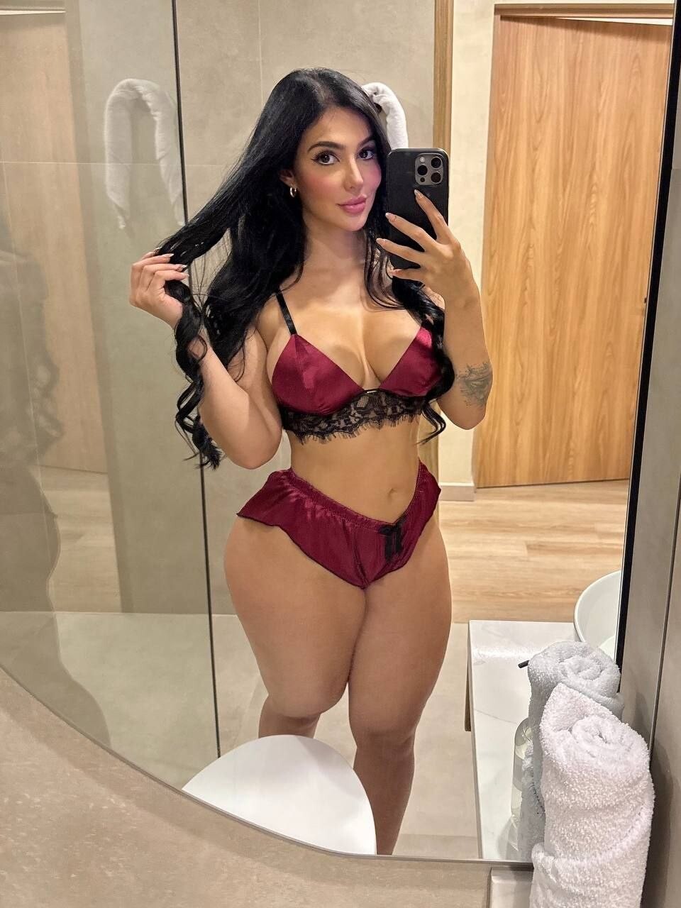 brendacastroc19 / Gabriela Parisi Mega and More (35 GB)